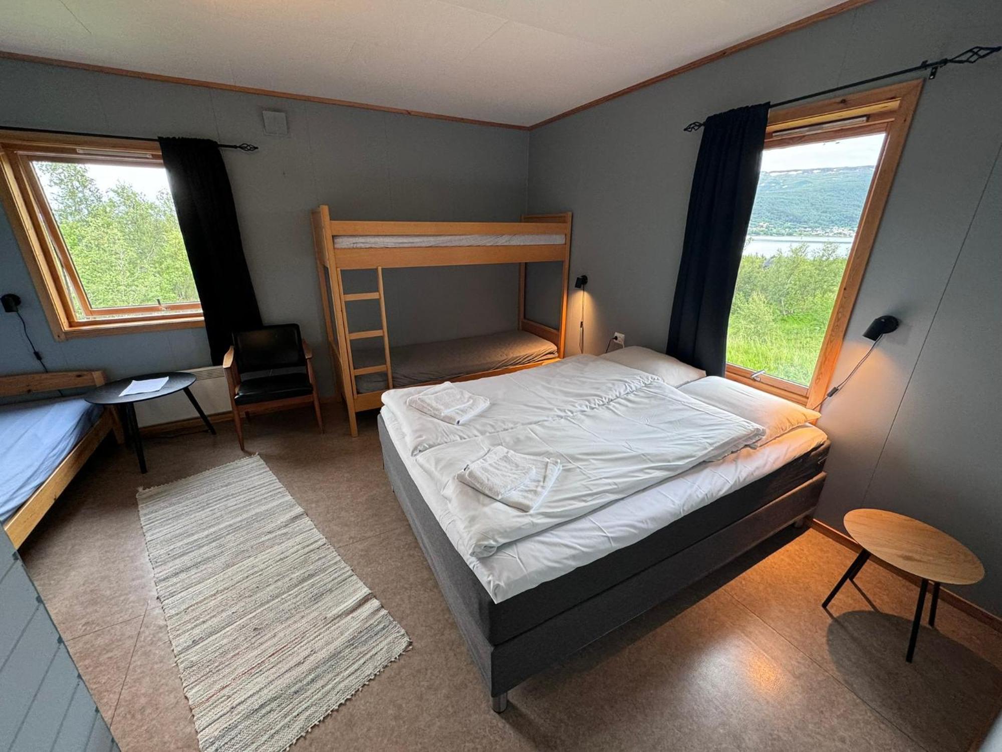 Skoghus Hostel Silsand